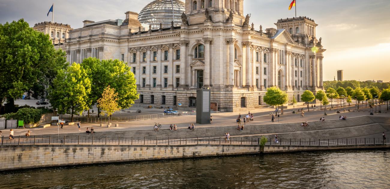 Free Images : architecture, sky, night, building, palace, city, home,  monument, cityscape, downtown, tourist, dusk, heart, evening, plaza,  landmark, places of interest, capital, germany, berlin, town square,  policy, reichstag, bundestag, glass dome,